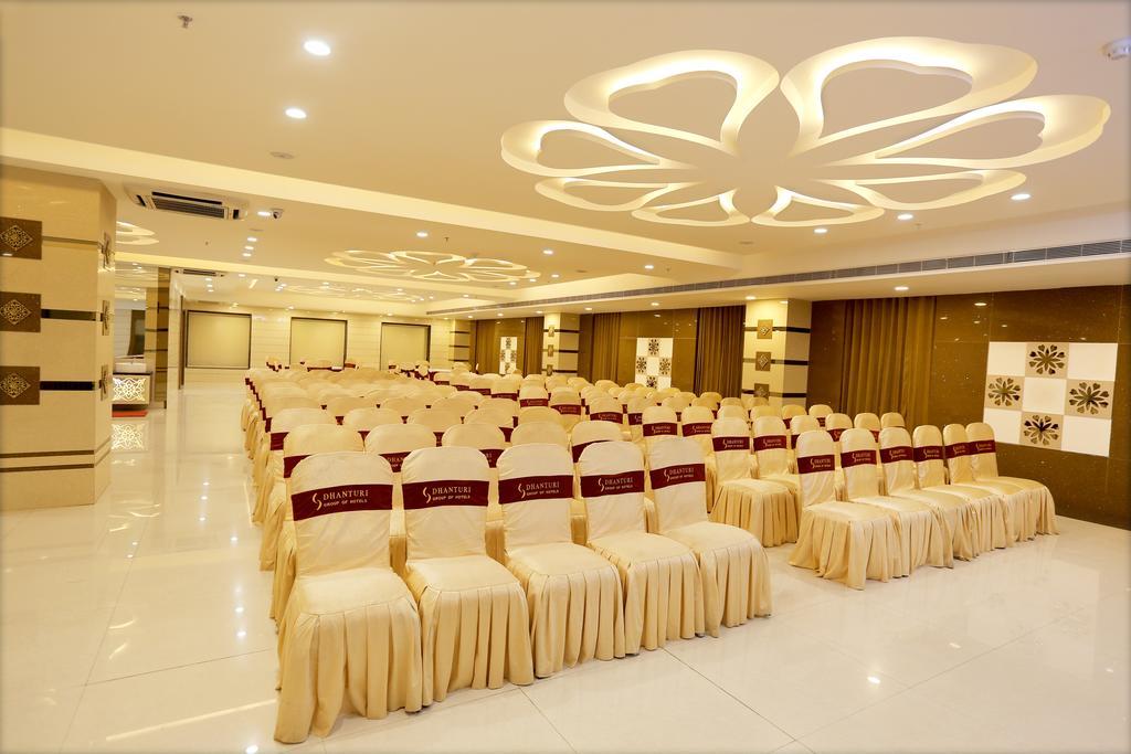 Hotel Sitara Grand Miyapur Hyderabad Ngoại thất bức ảnh